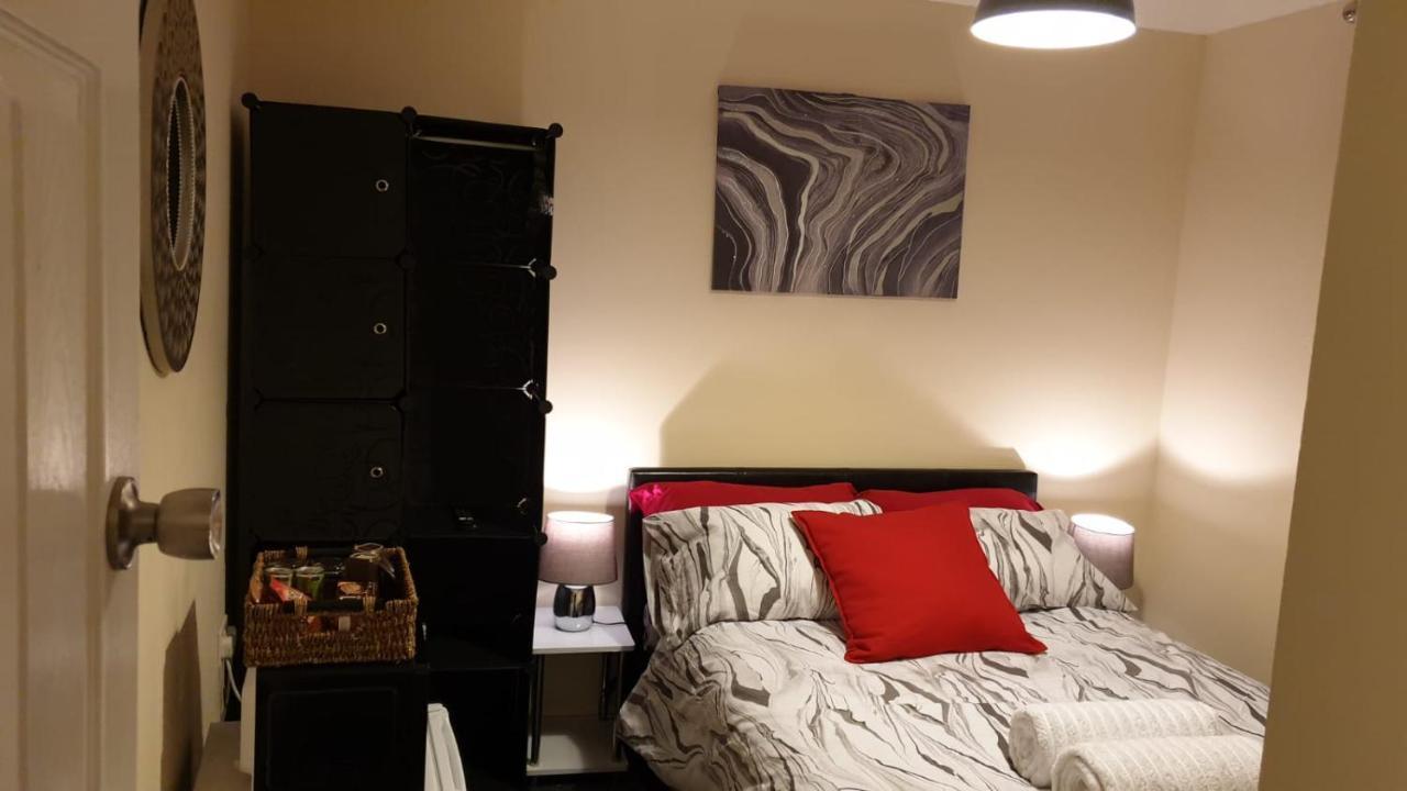 M&B Haven - Sittingbourne Apartment ภายนอก รูปภาพ